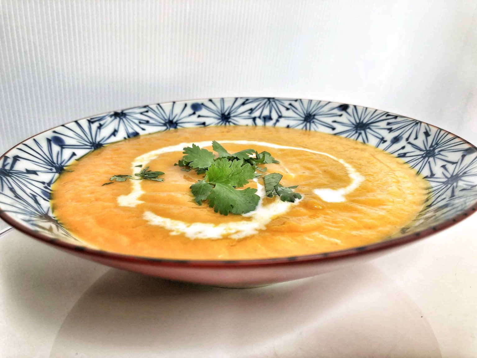curried carrot turmeric soup